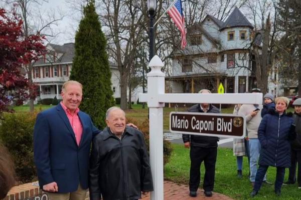 Mayor Don Walters pictured with Honorary Boulevard Honoree Mario Caponi